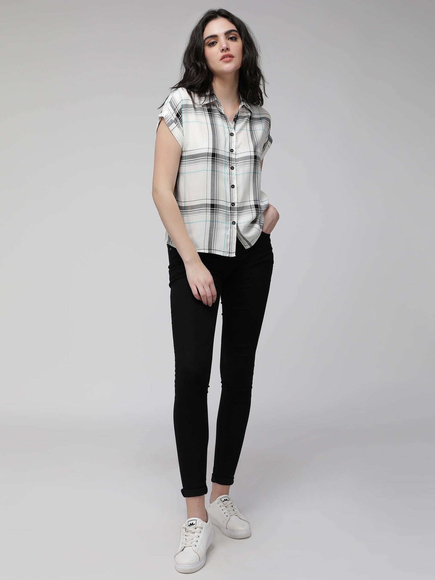 crop shirt