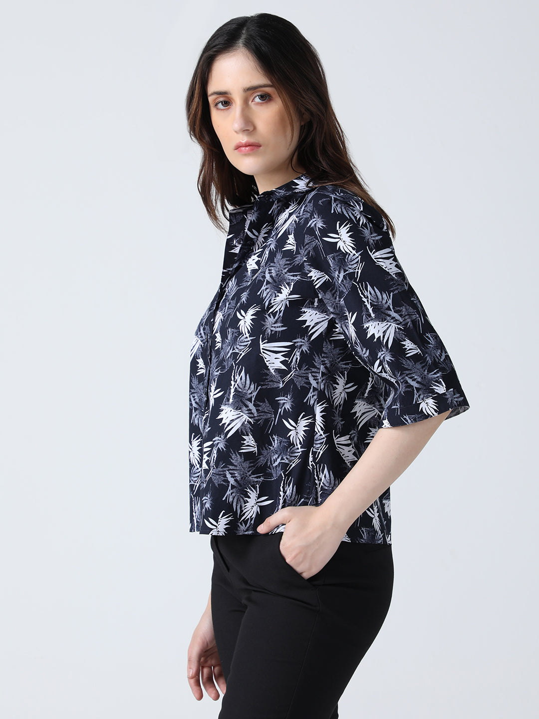 Printed crop shirt